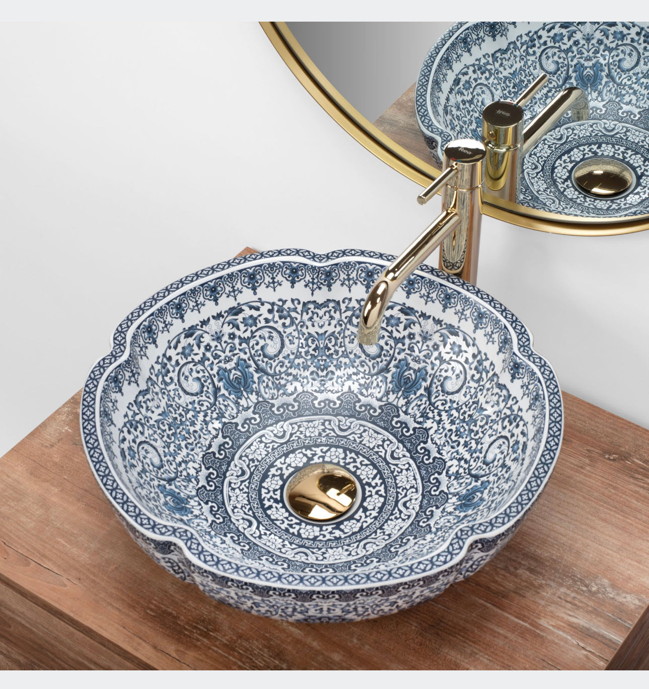 All in one set washbasin+tap+plug