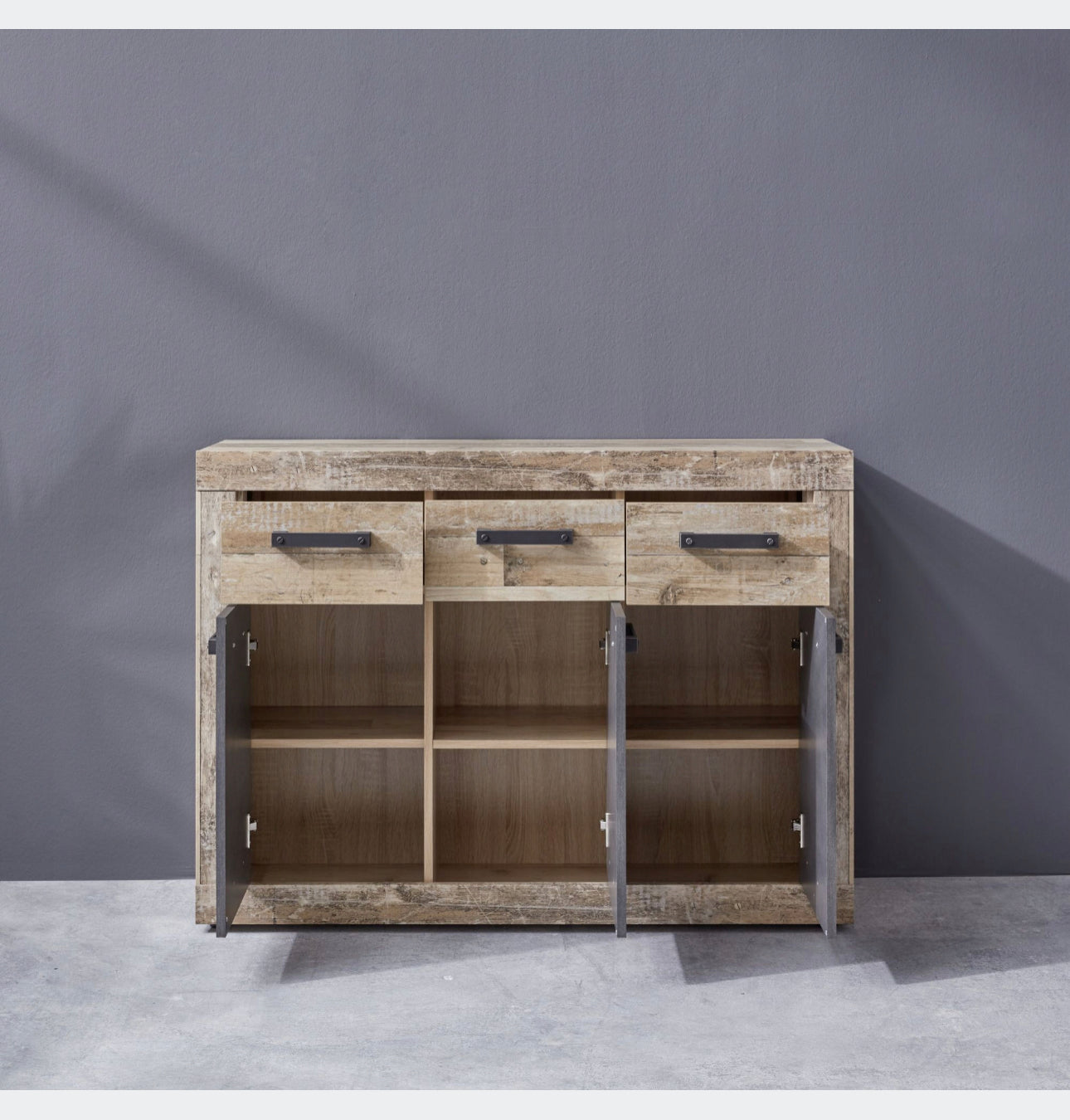 Chest of drawers