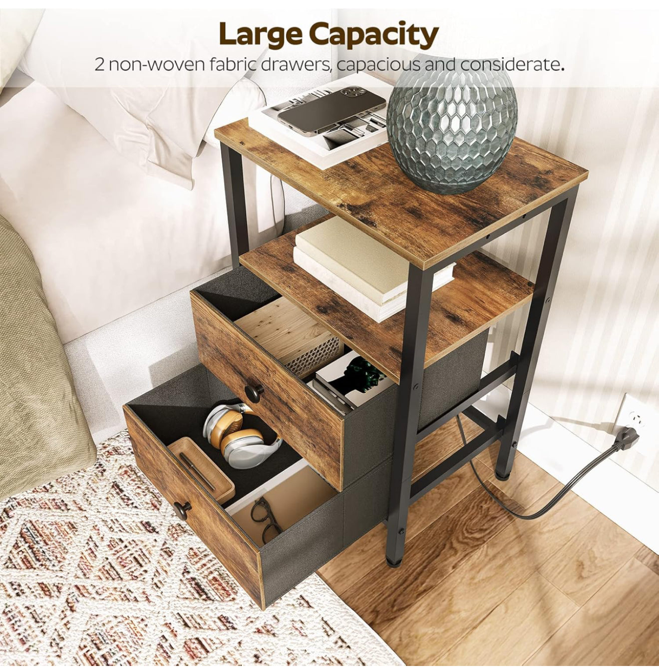 Set 2 of Bedside Table with Charging Station, Side Table with 2 USB Ports and Outlet