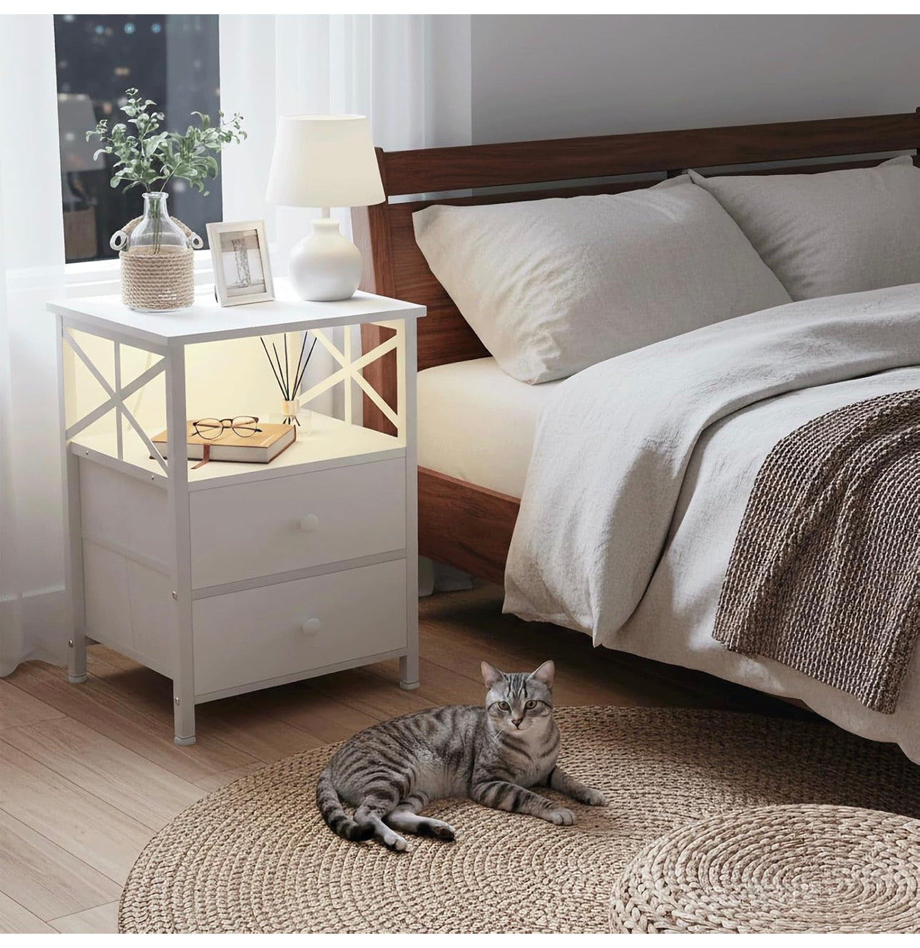 Bedside Table Set of 2, Side Table with Charging Station and Led Lights, Bedside Cabinet with 2 Fabric Storage Drawers, Sofa Side Table, Nightstand for Living Room, Bedroom, White