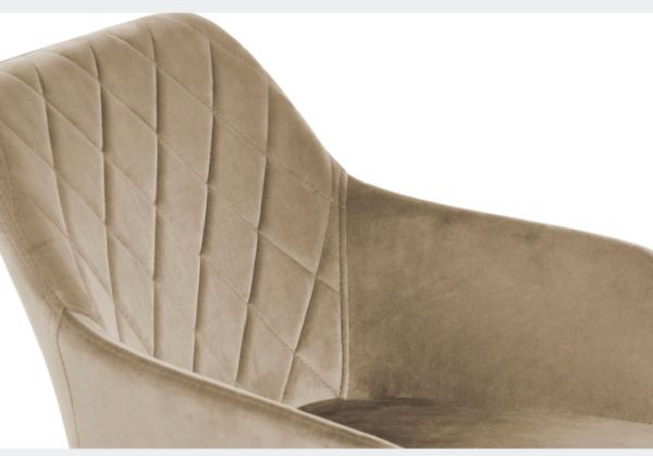 Set of 4 Shades of beige upholstered chairs