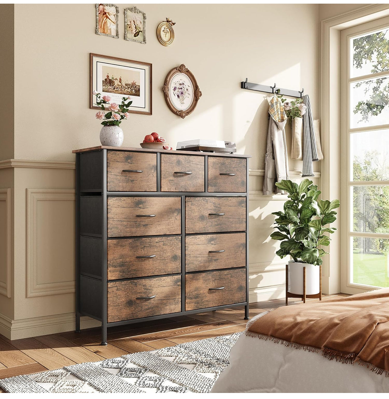 Chest of Drawer with 9 Drawers