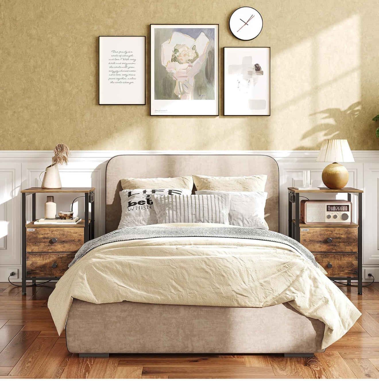 Set 2 of Bedside Table with Charging Station, Side Table with 2 USB Ports and Outlet