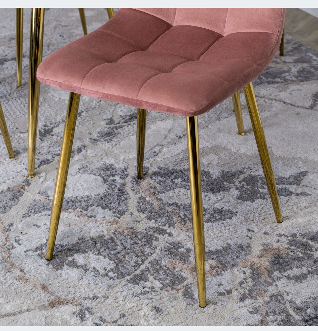 Set  of 4 velvet chairs gold legs