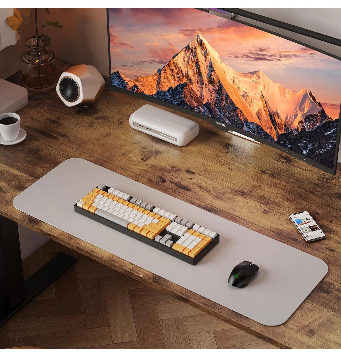 140 x 60 cm Standing Desk, Electric Height Adjustable Desk with 2 Hooks