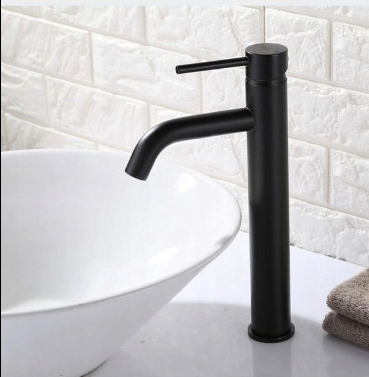All in one washbasin+tap+plug
