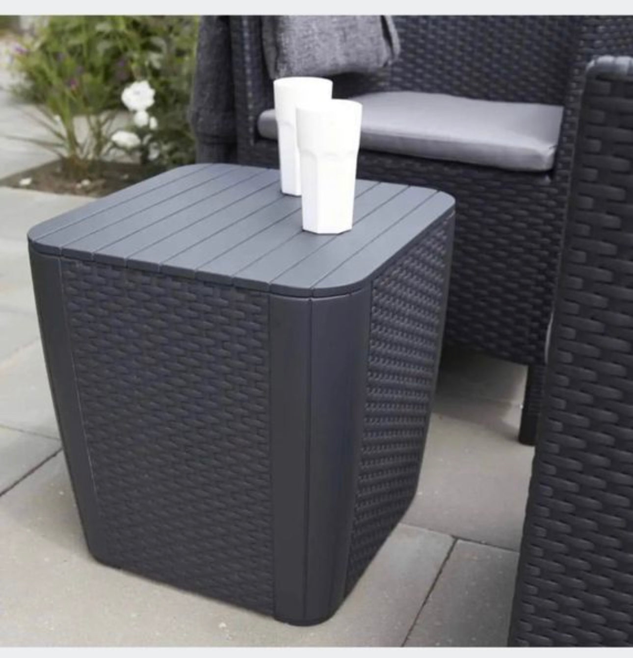 Garden furniture set