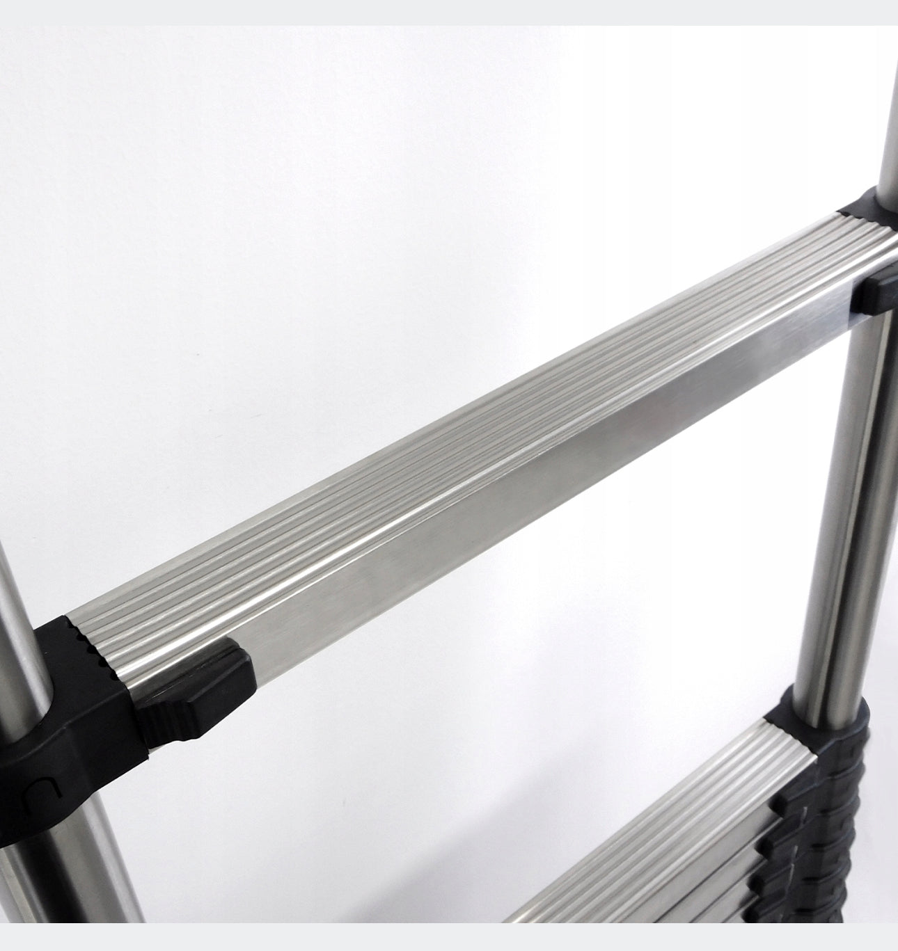 Folding Telescopic Ladder 4.4M 150kg with Hakiems