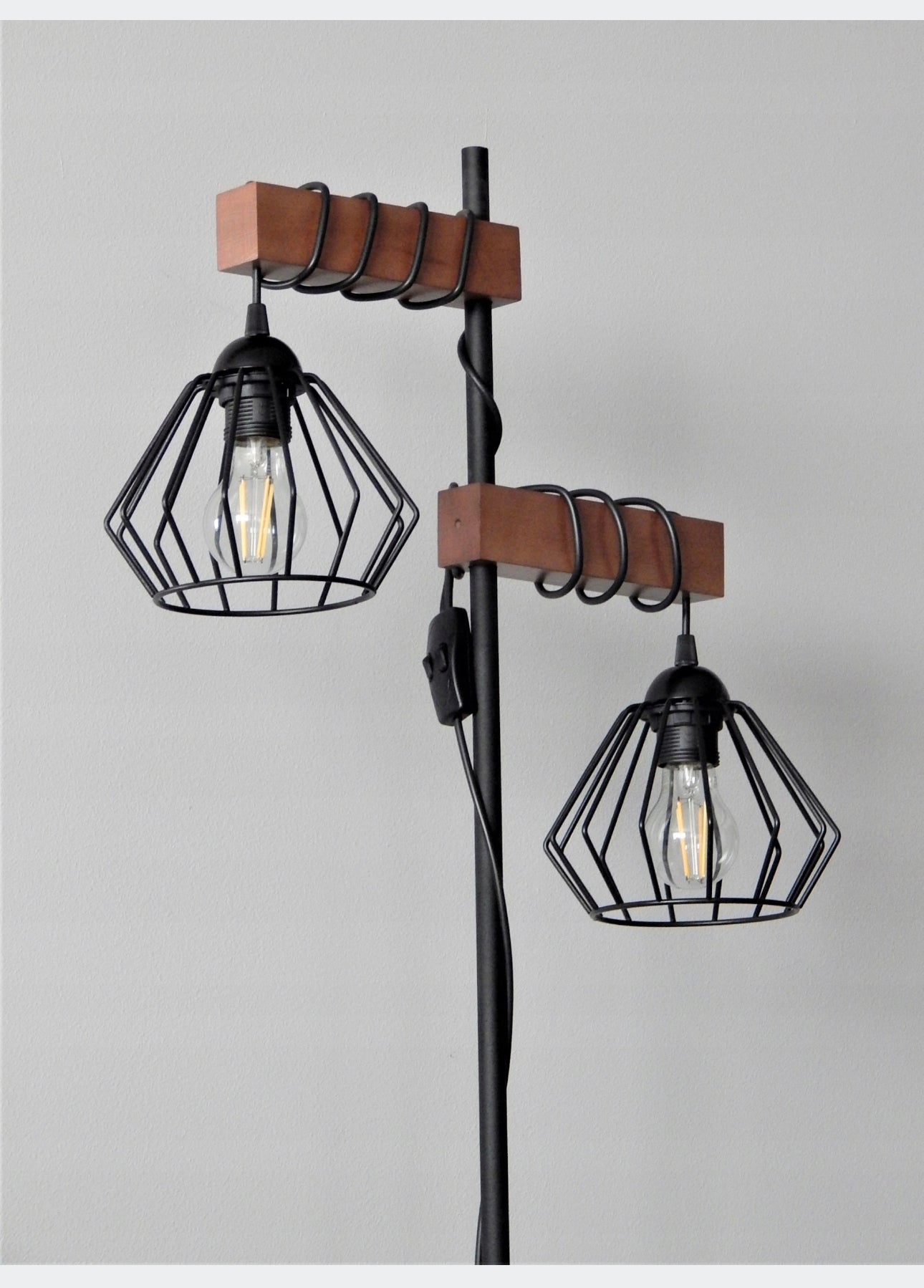 Floor lamp