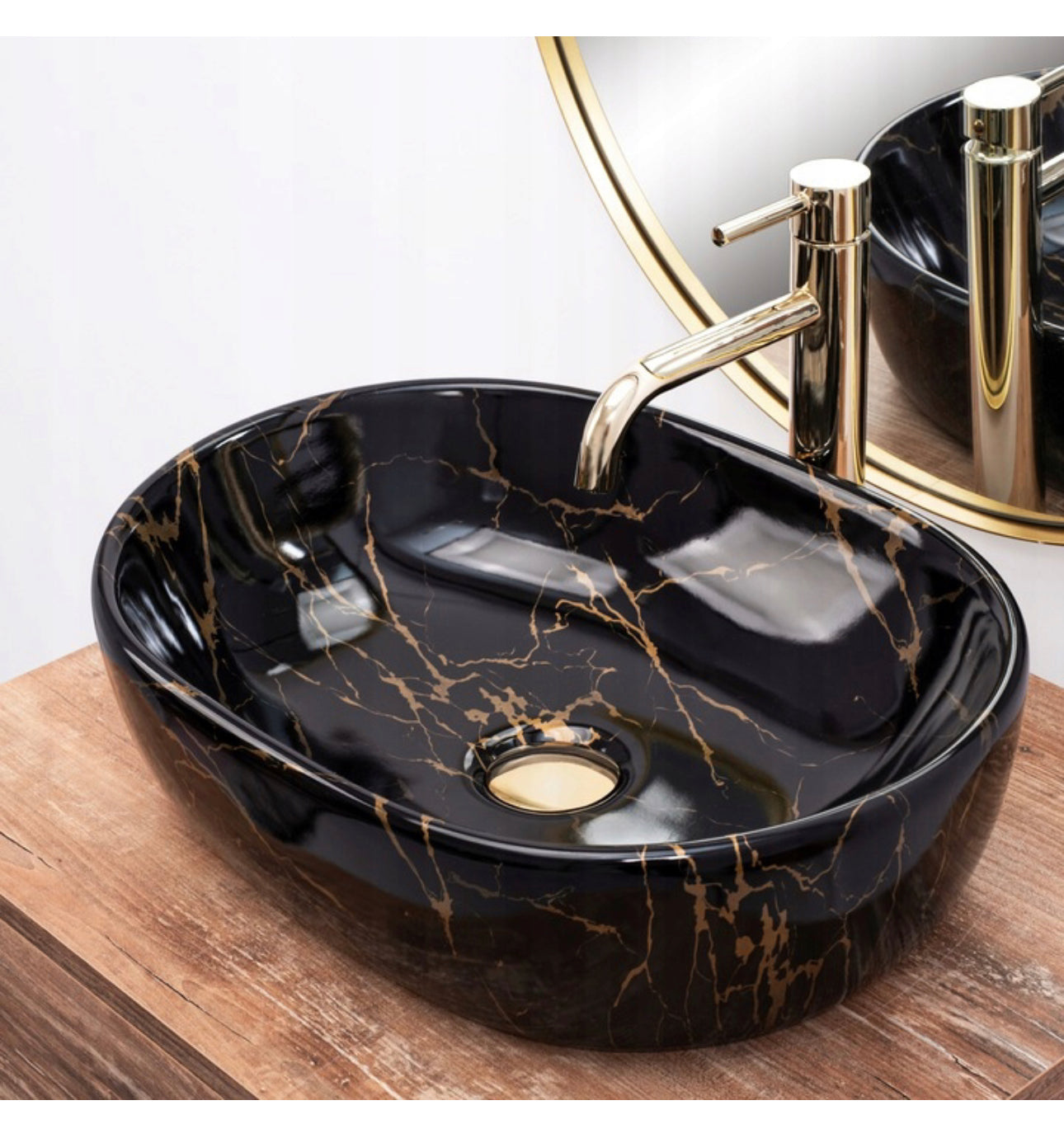 All in one set washbasin+tap+plug