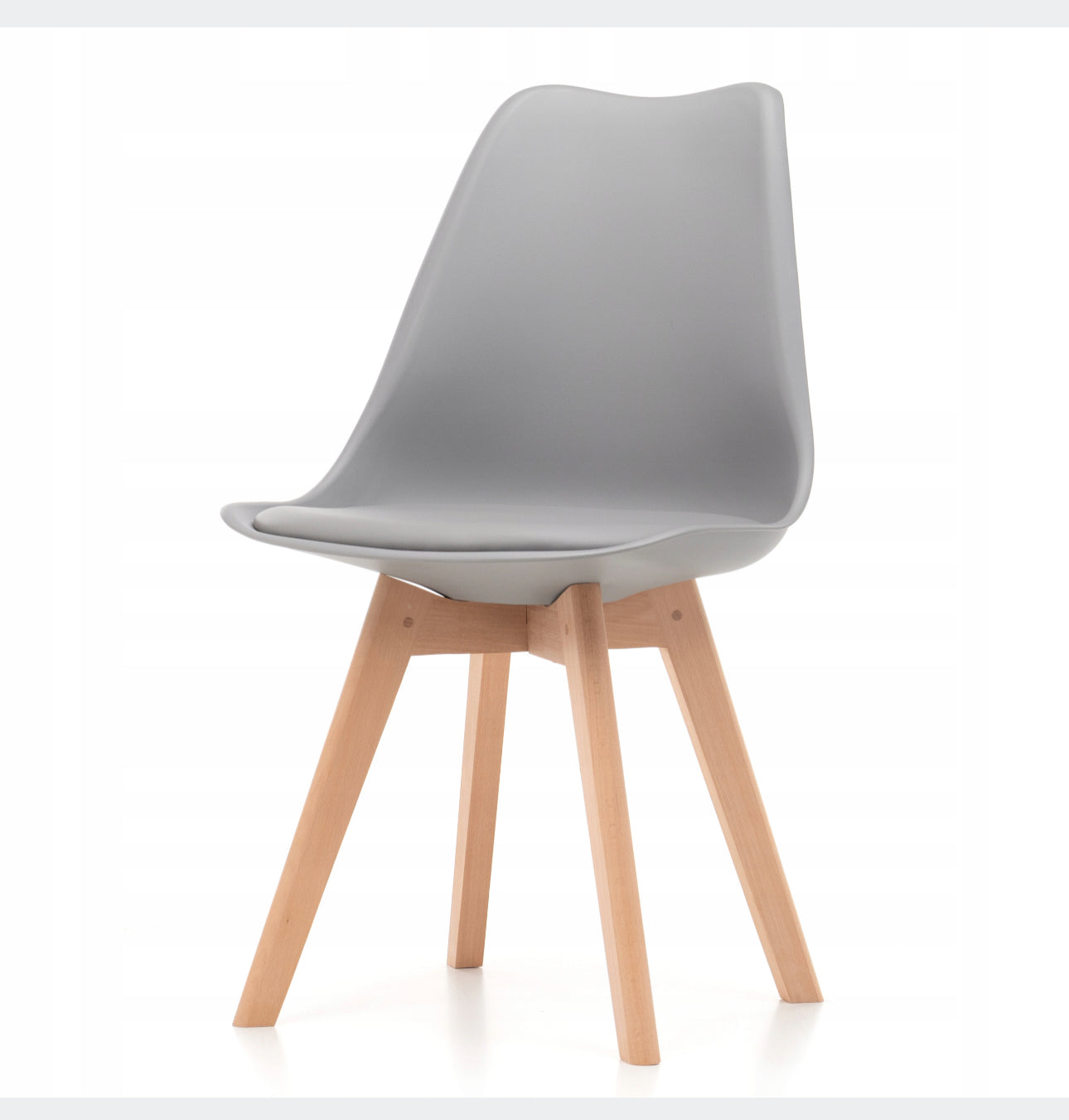 Set of 4 chairs with a cushion