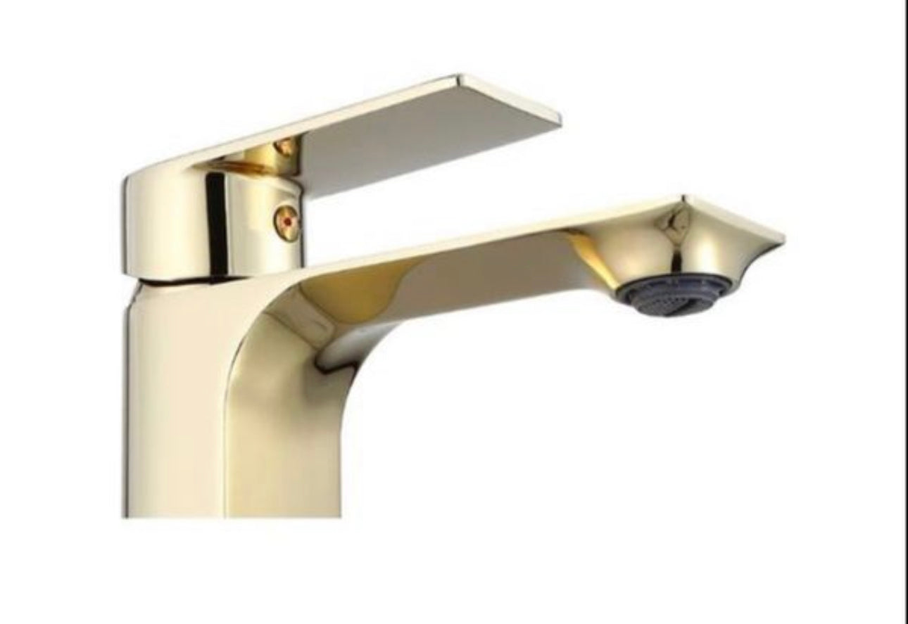 Bathroom faucet gold