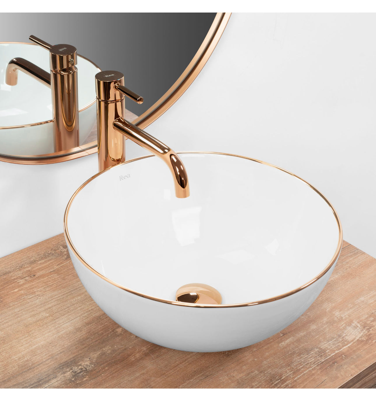 All in one washbasin+tap+plug