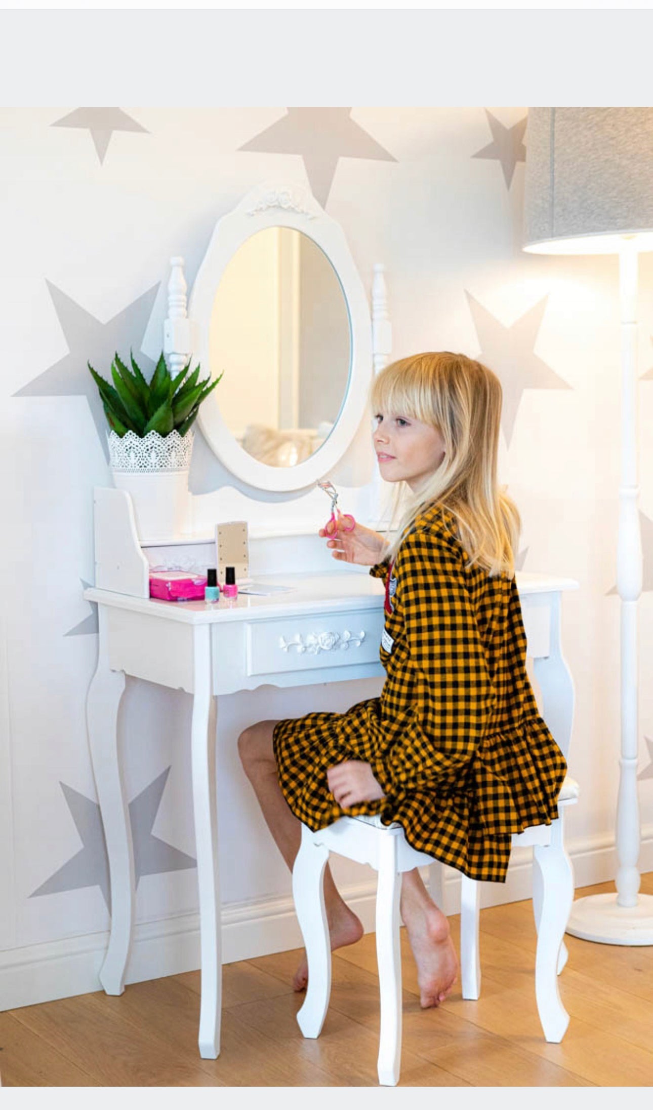 COSMETIC DRESSING SET with mirror white + STOOL