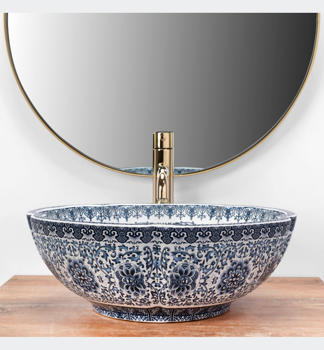 All in one set washbasin+tap+plug