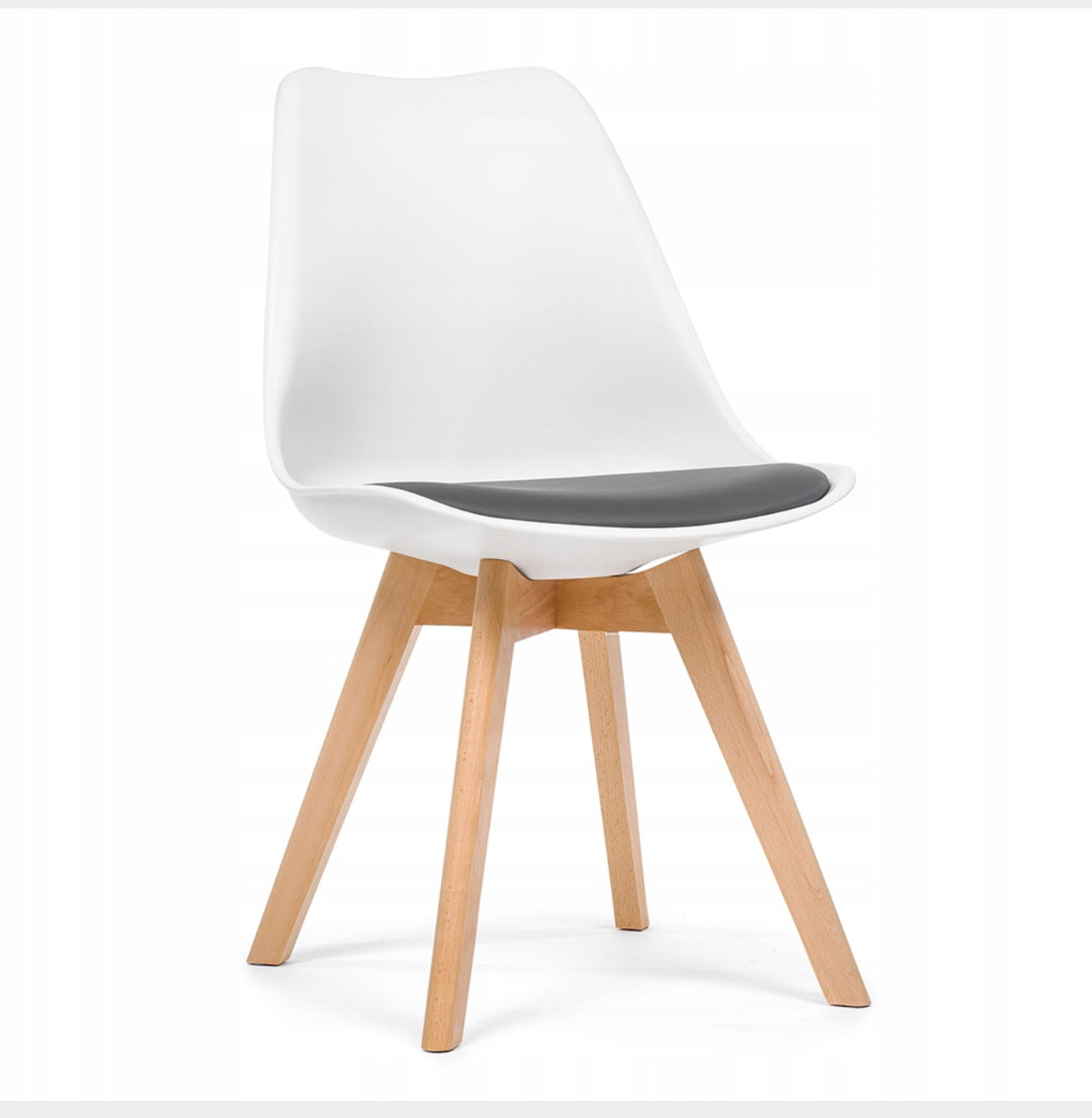 Set of 4 chairs with a cushion