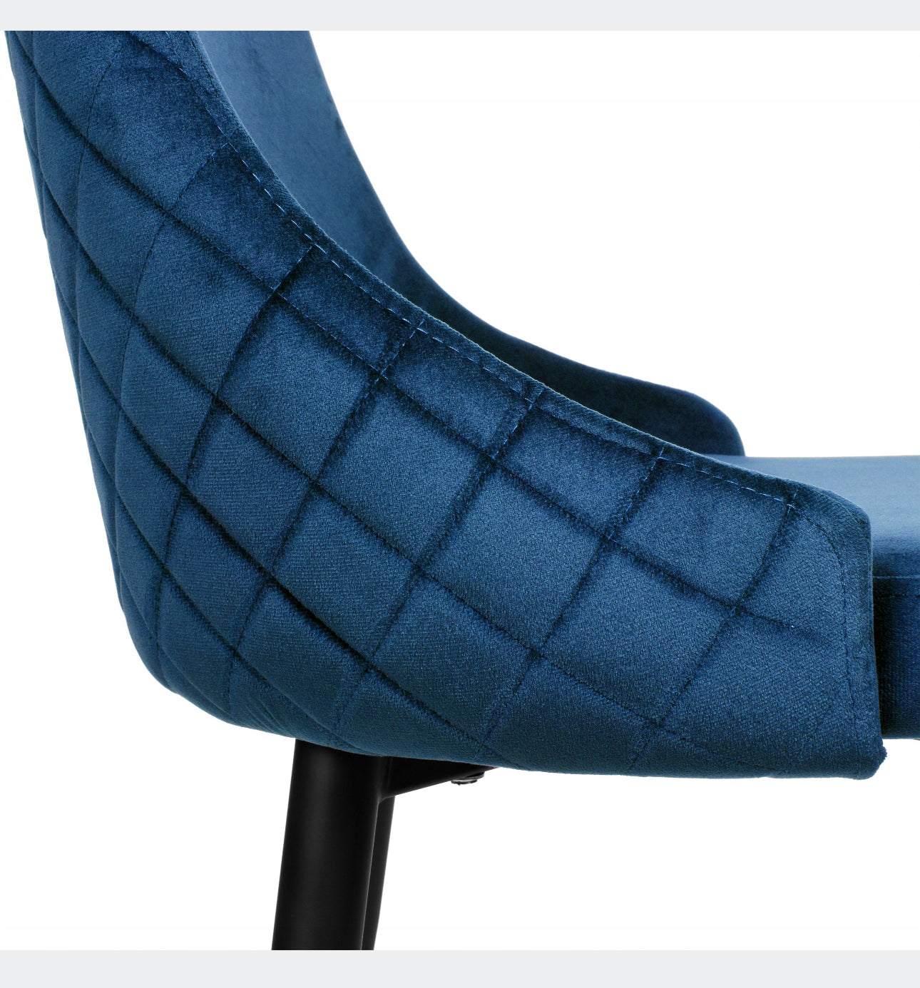 Set of 4 quilted chairs