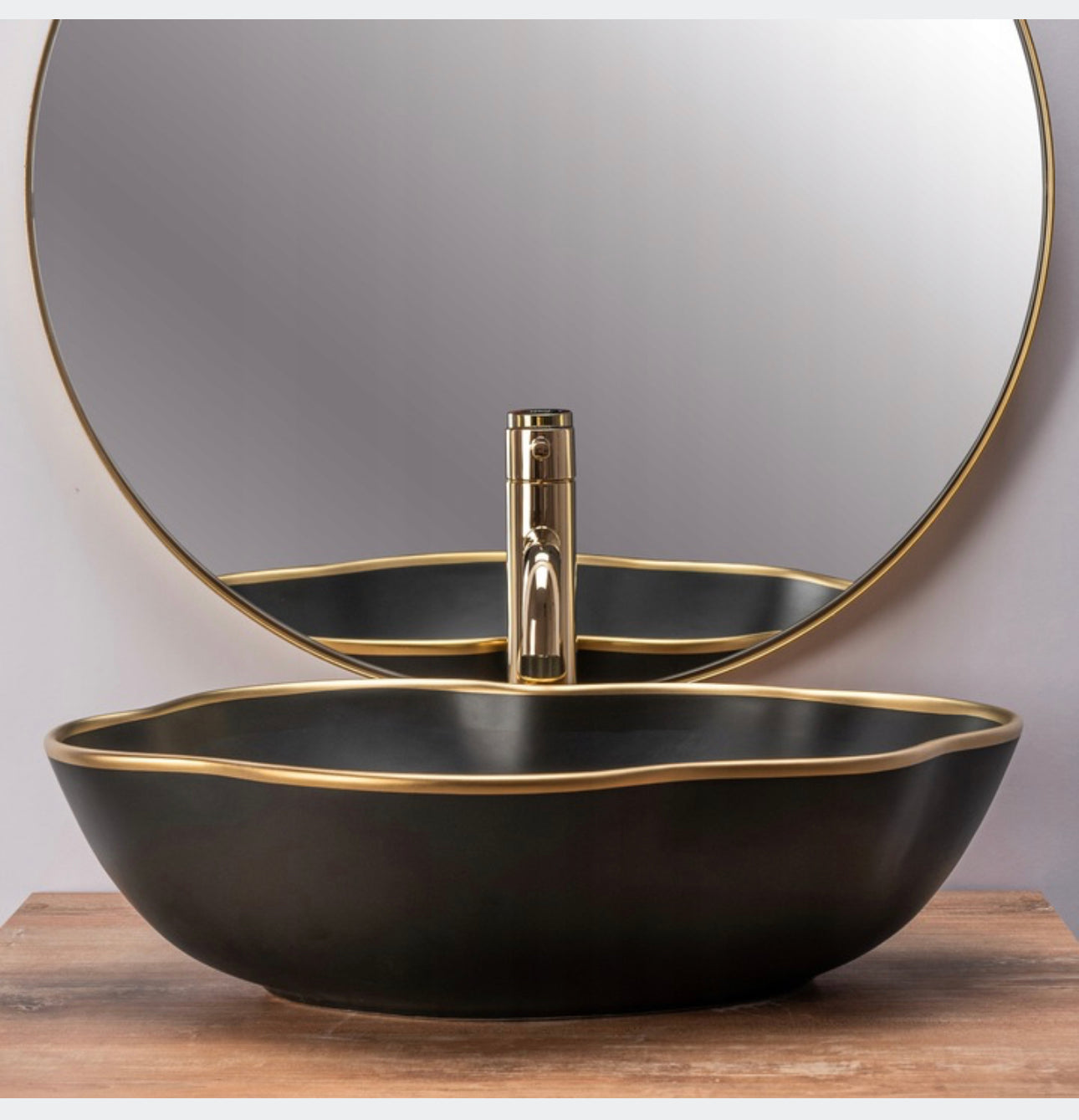 All in one set washbasin+tap+plug