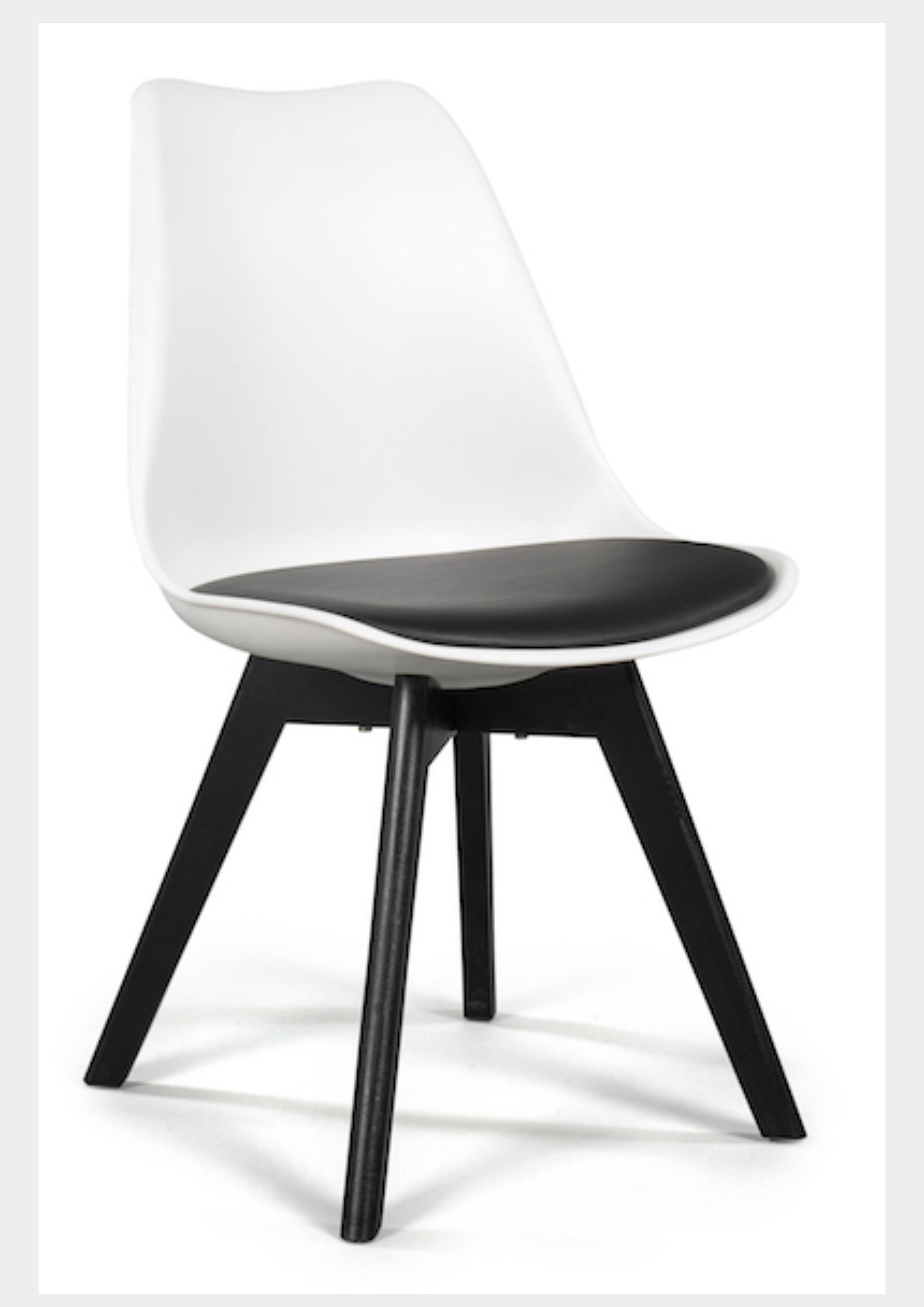 Set of 4 chairs with a cushion