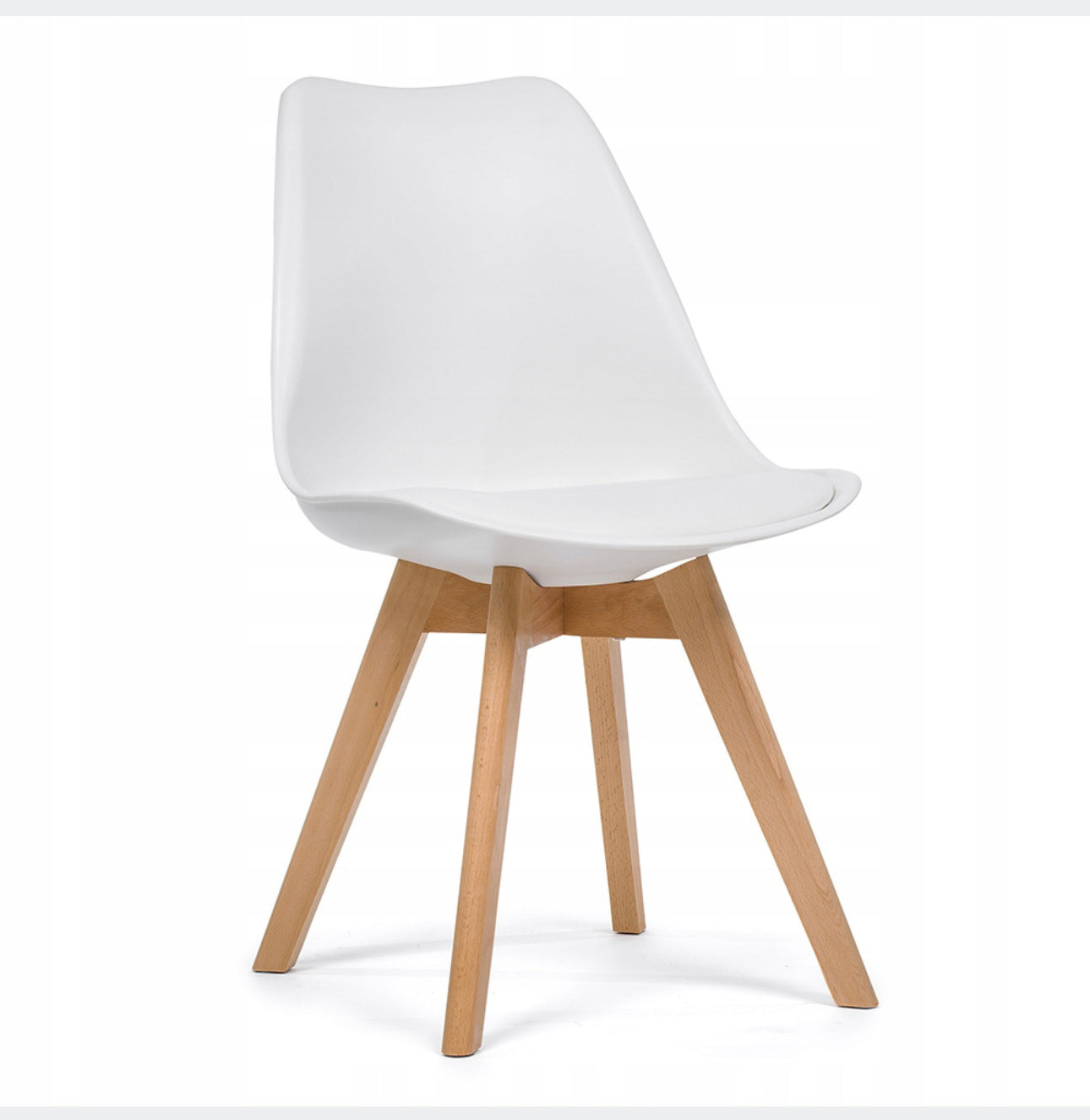 Set of 4 chairs with a cushion