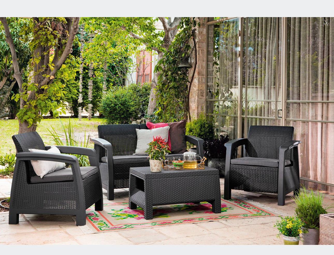 Garden furniture set