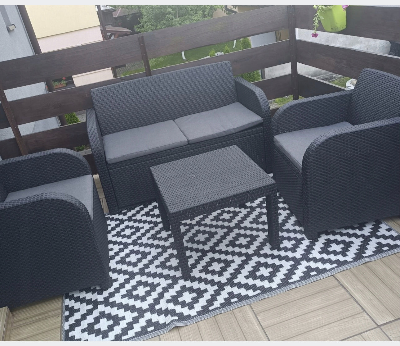 Garden furniture set