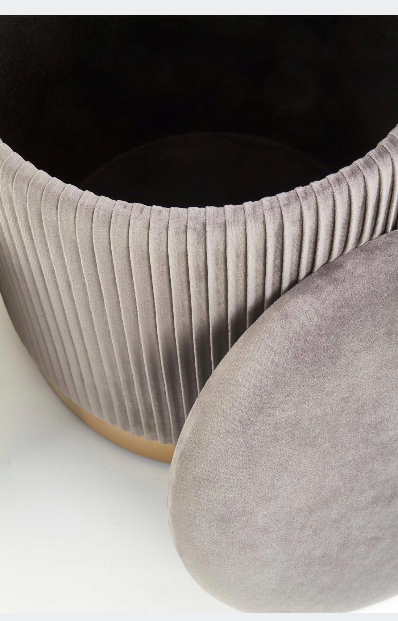 Pouf upholstered Shades of beige