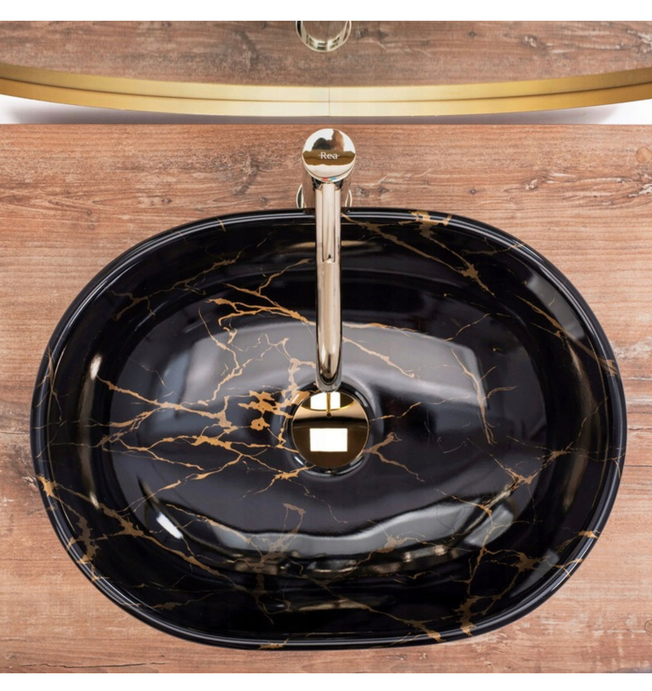 All in one set washbasin+tap+plug