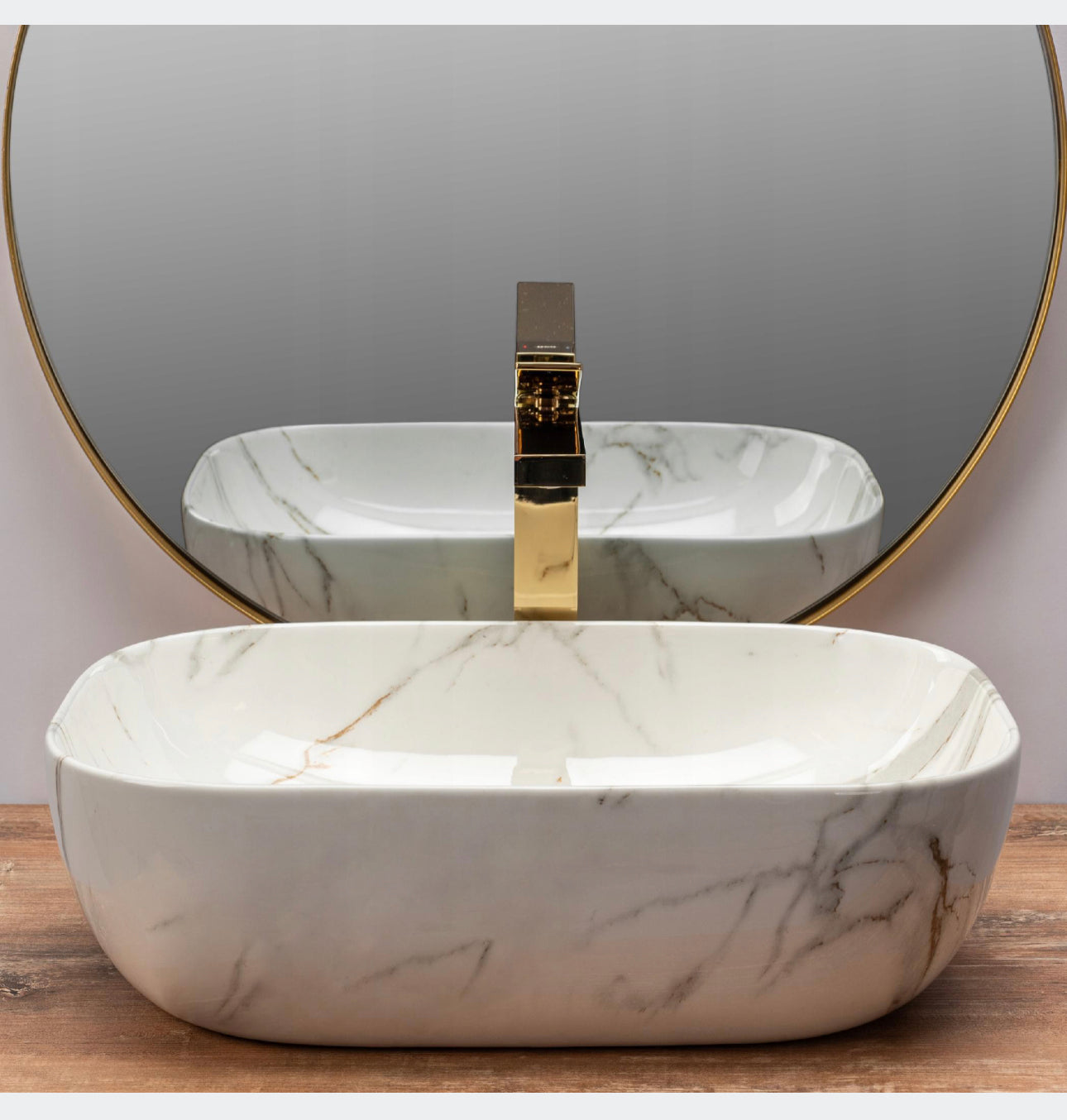 All in one set washbasin+tap+plug