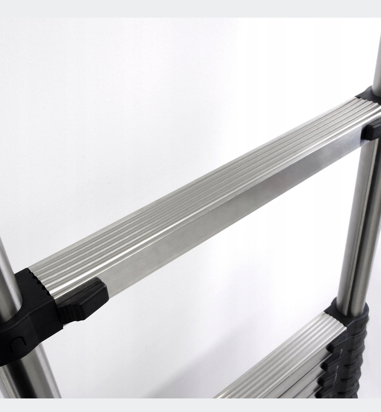 Folding Telescopic Ladder 4.4M 150kg with Hakiems