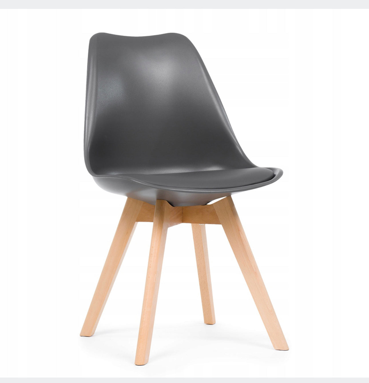 Set of 4 chairs with a cushion