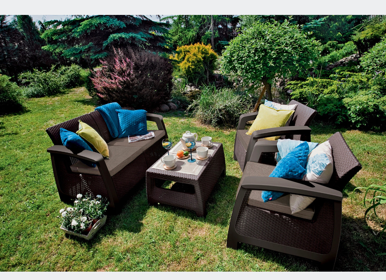 Garden furniture set Brown