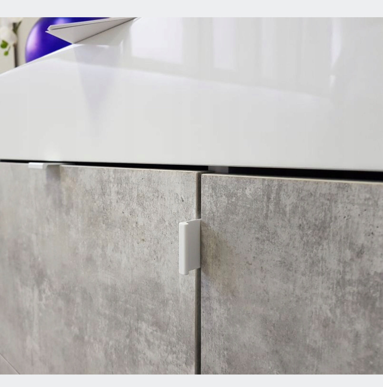 Beauty 4-door chest of drawers, white gloss lacquer + concrete look