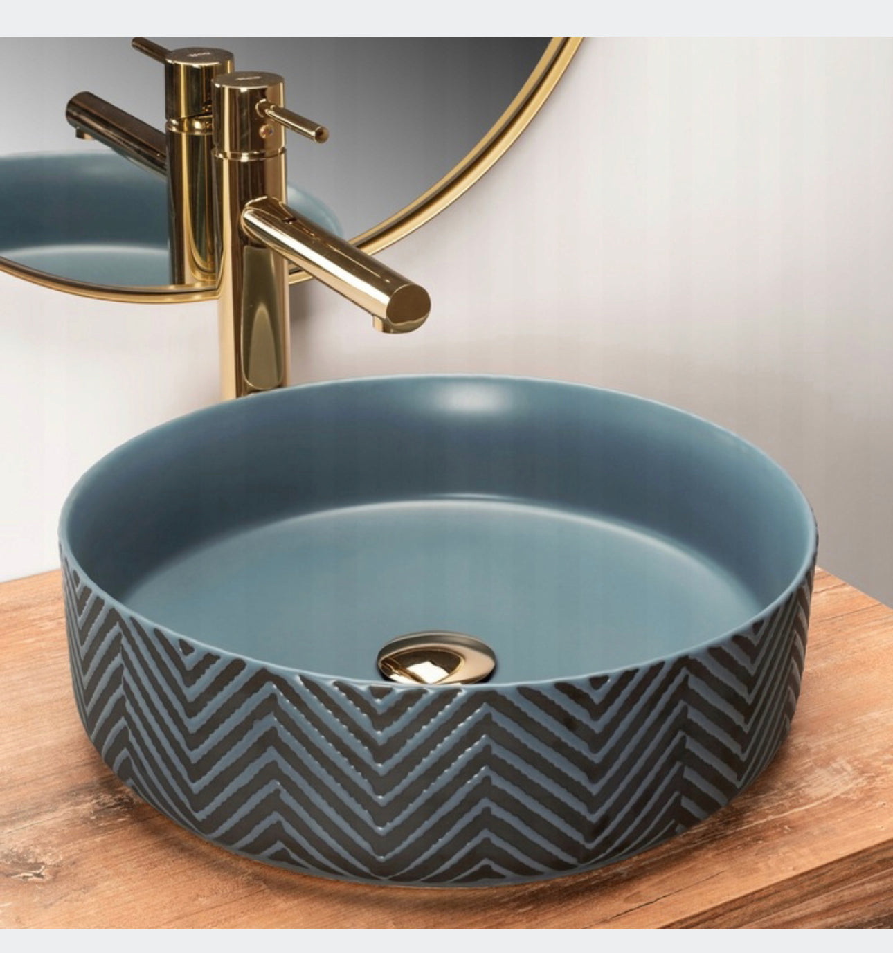 All in one washbasin+tap+plug
