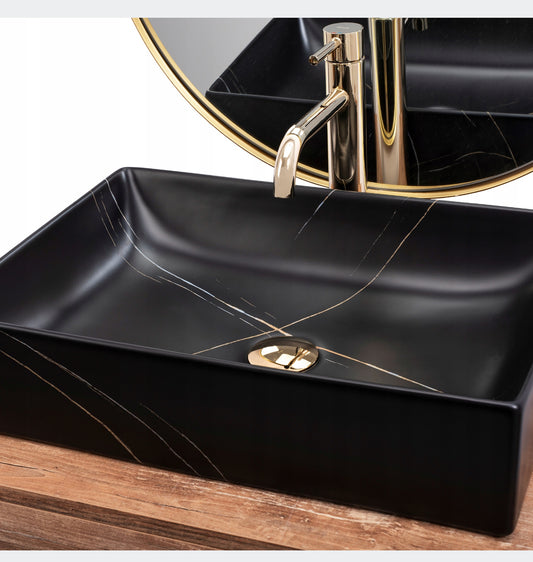 All in one set washbasin+tap+plug