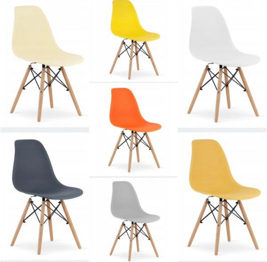 A Set Of 6 Dining Chairs