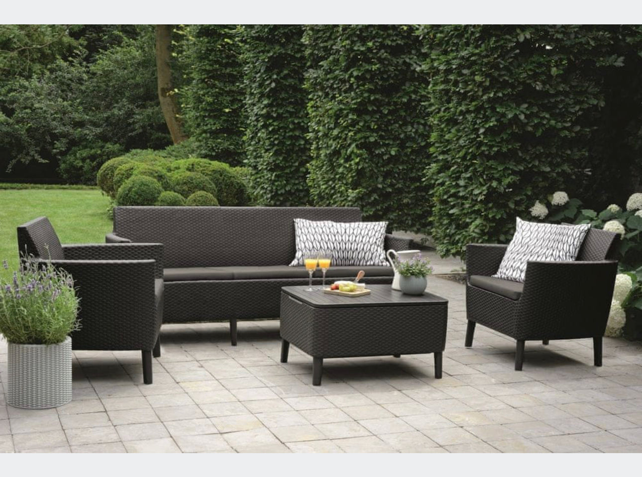 Garden furniture set