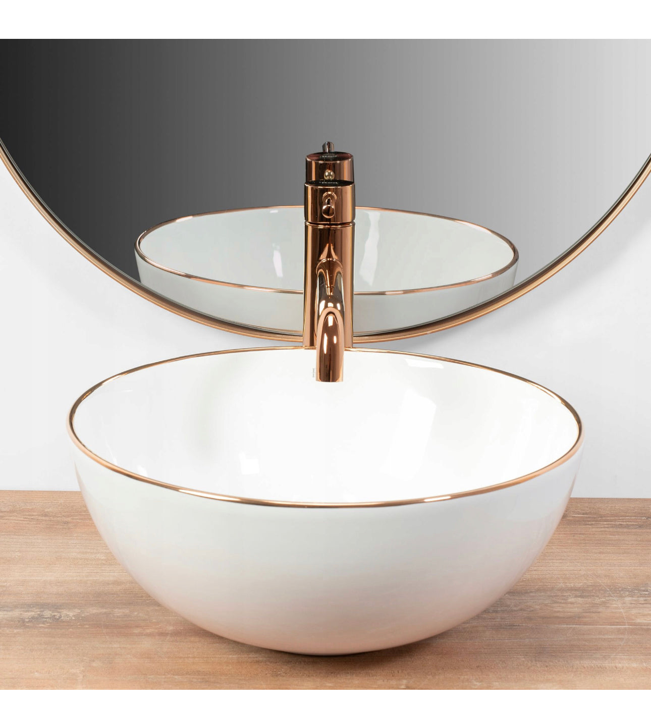 All in one washbasin+tap+plug
