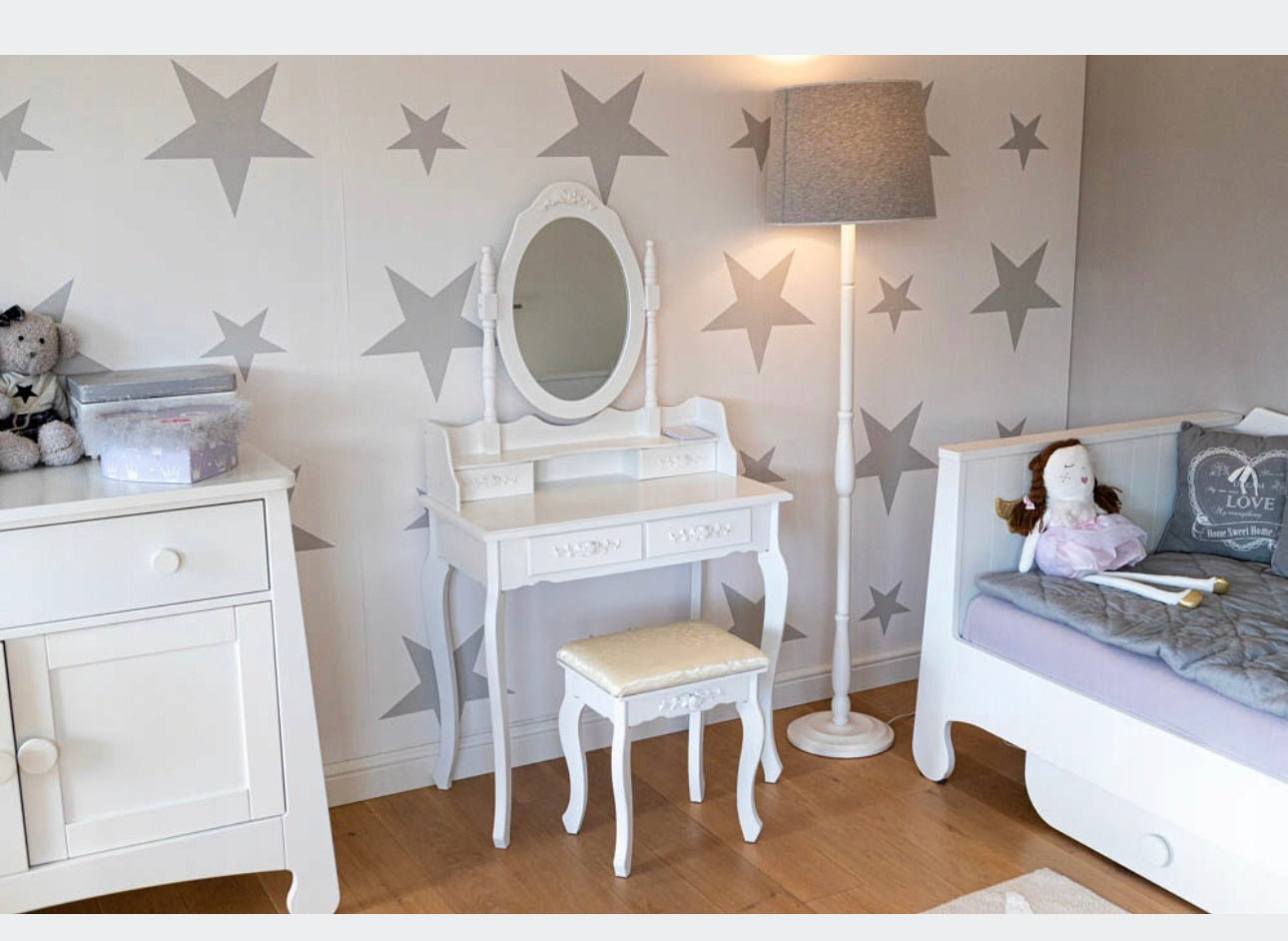 COSMETIC DRESSING SET with mirror white + STOOL