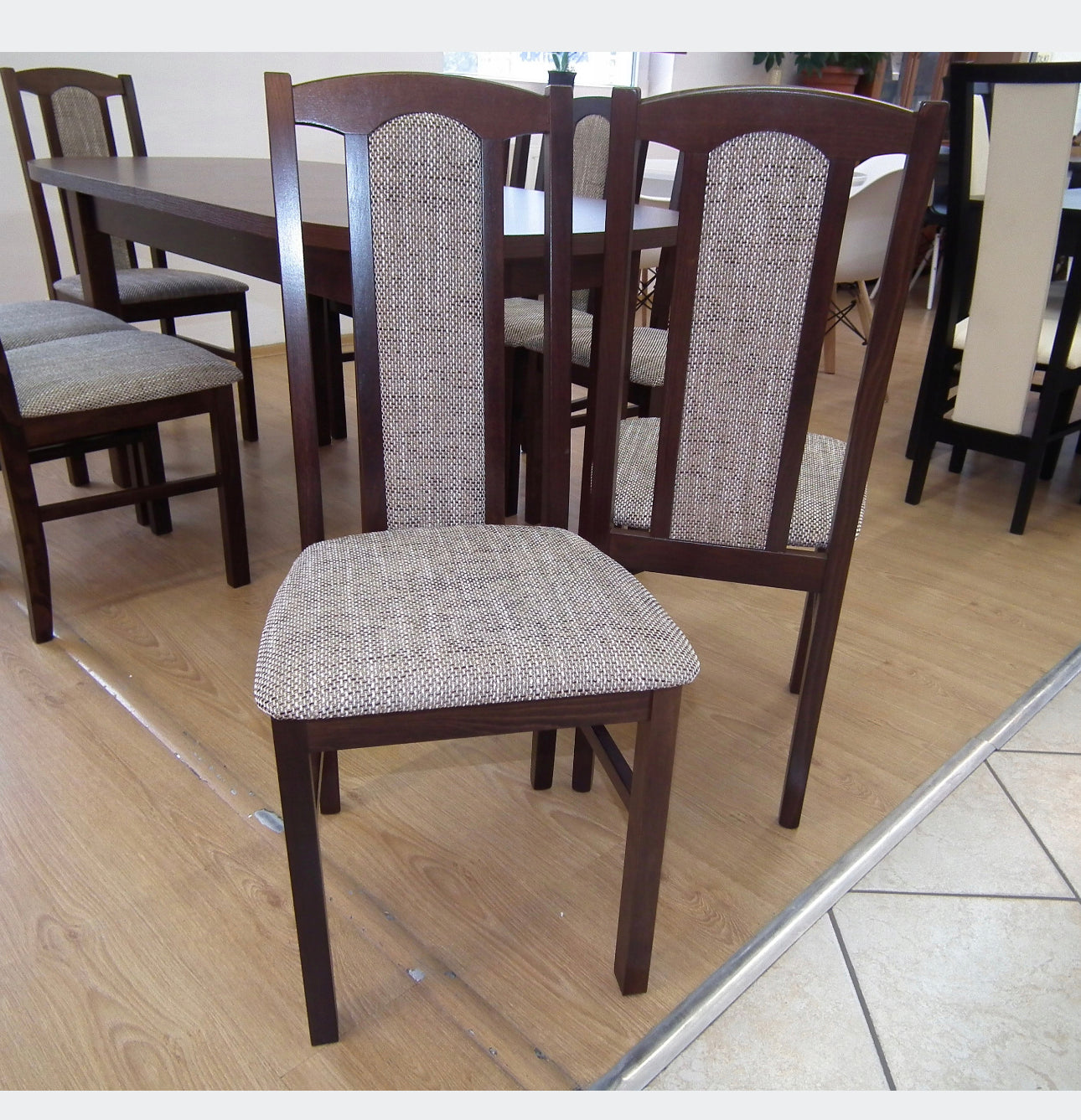 Set of round table 160 x 80 cm + 6 chairs